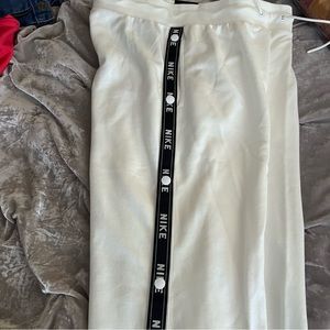 White jogger